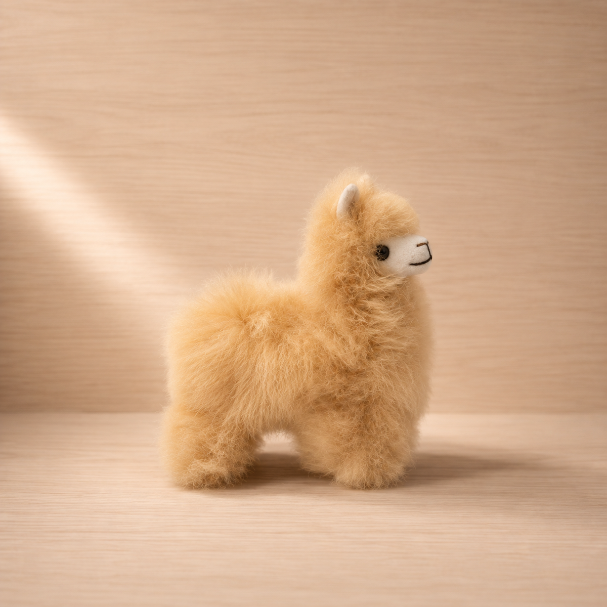 andes-signature-small-golden-caramel-baby-alpaca-llama-side.png