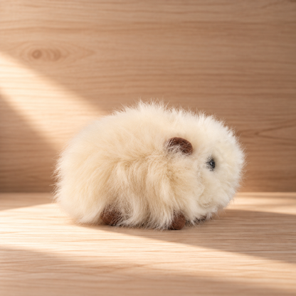 Natural cream baby alpaca guinea pig handmade in Peru