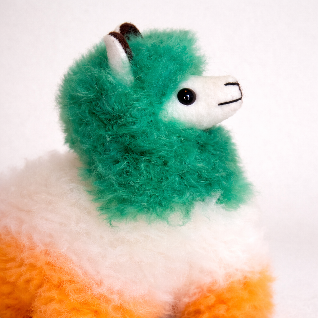 Irish Colours – Small Alpaca Llama